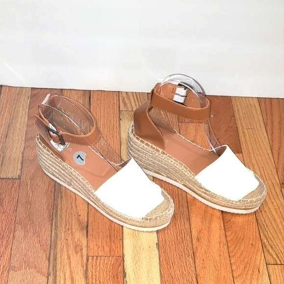 Nautica Walida Espadrilles - Picture 3 of 12